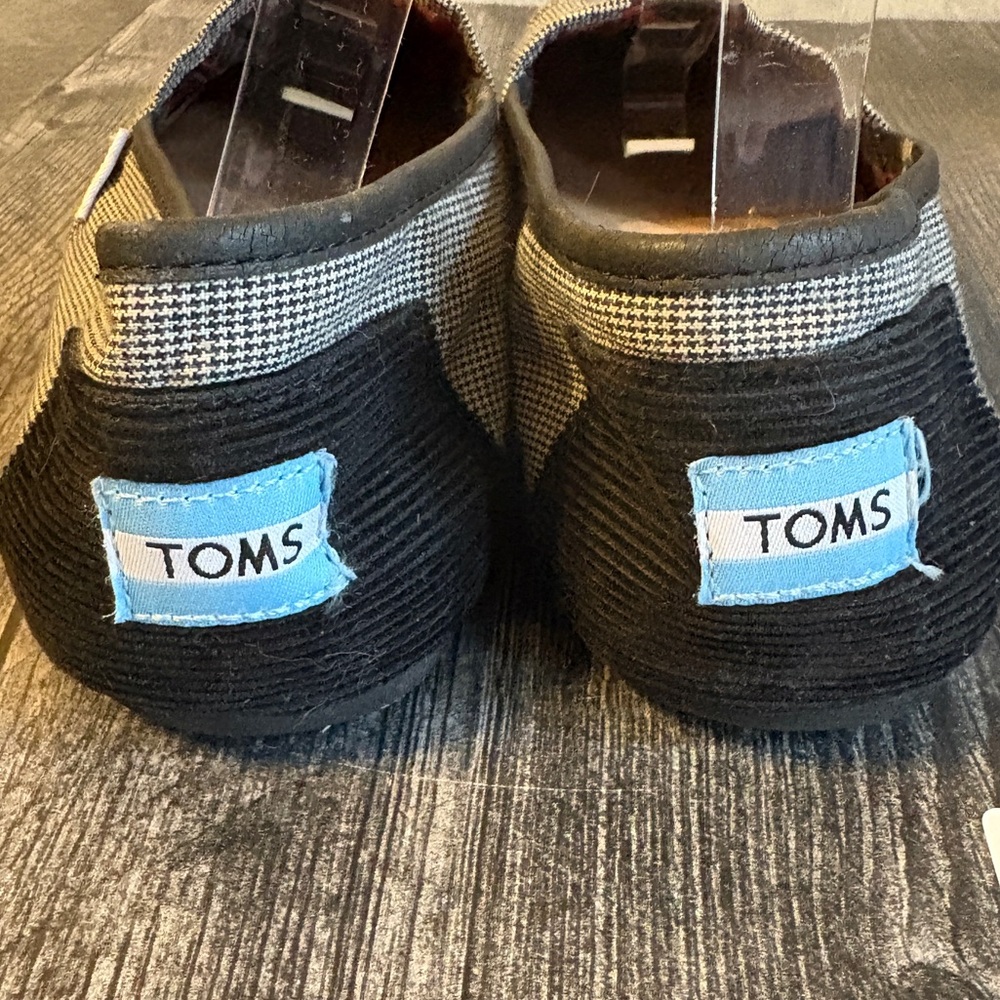 **CLOSET CLOSEOUT** TOMS micro hounds tooth classic alpargatas sz 9 - Picture 3 of 7